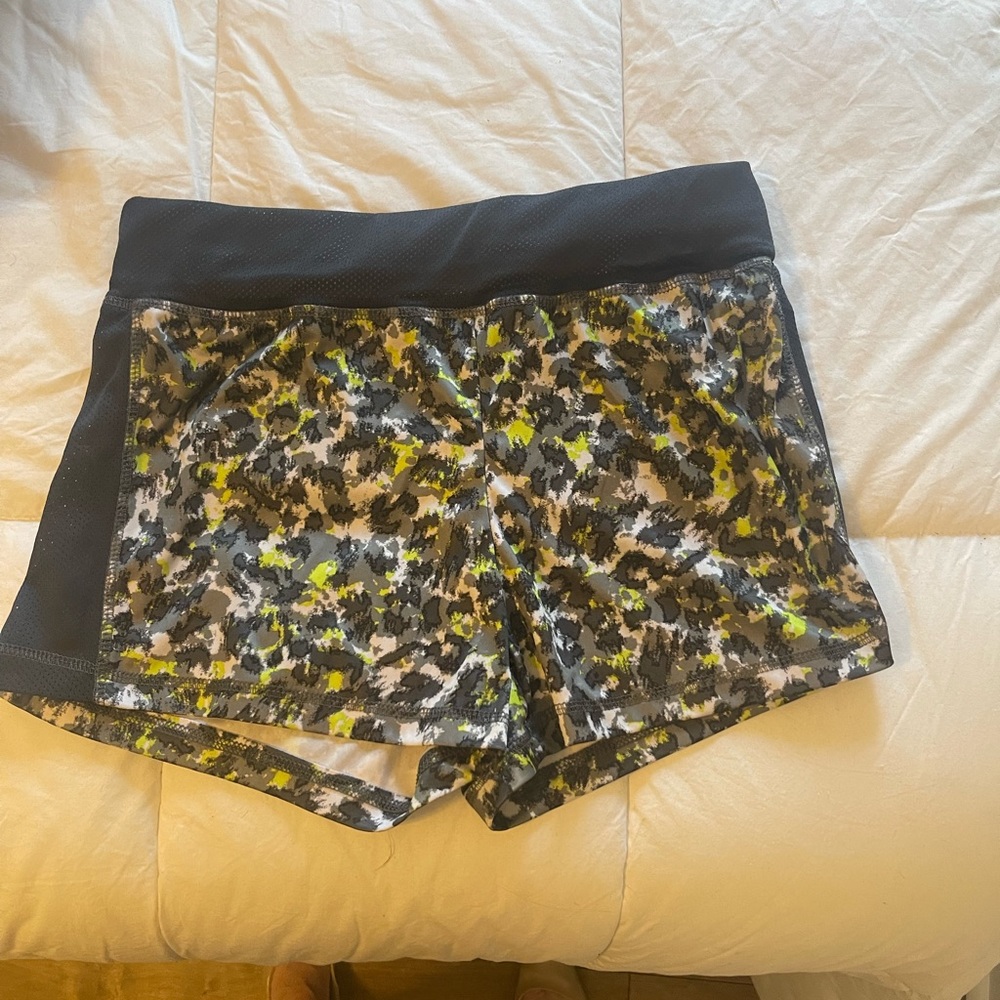 Running shorts